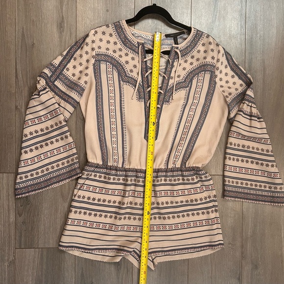 BCBG MaxAzria ROMPER bell sleeves button up back with tie front. - Picture 4 of 7